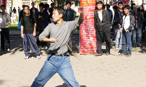 展示自我的平台 陶冶情操的沃土—我院各社团开始纳新