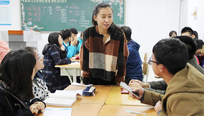 我院“学霸工作坊”助力学风建设